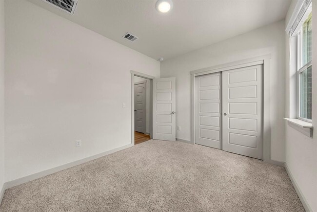 Building Photo - 13900 Mcarthur Dr
