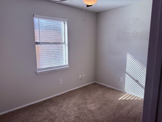 Building Photo - 7408 Fir Ave