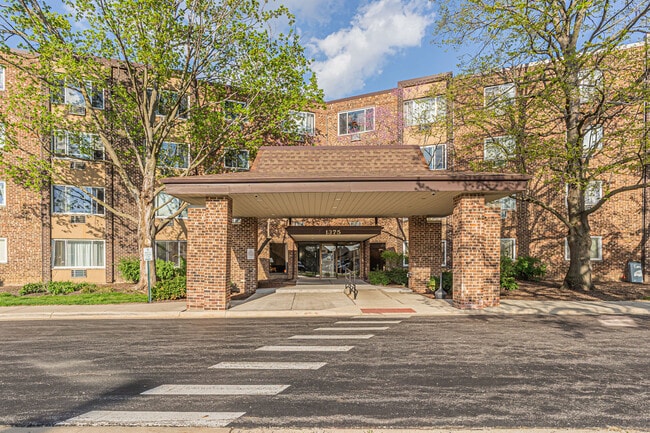 Building Photo - 1375 Rebecca Dr