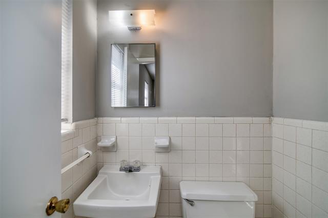 Building Photo - 502 Brown St