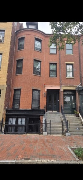 Building Photo - 767 Tremont St