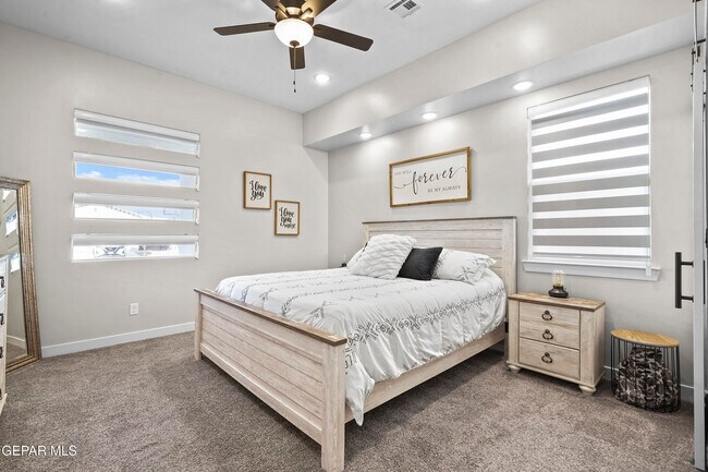 Building Photo - 620 Paseo Modesto Dr