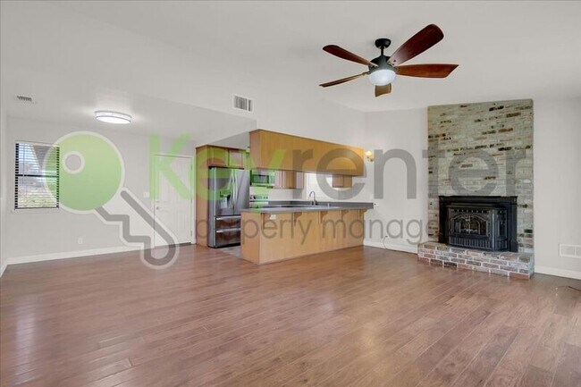 Building Photo - 6359 Edgewood Way