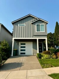 Building Photo - 7207 SW Spruce St