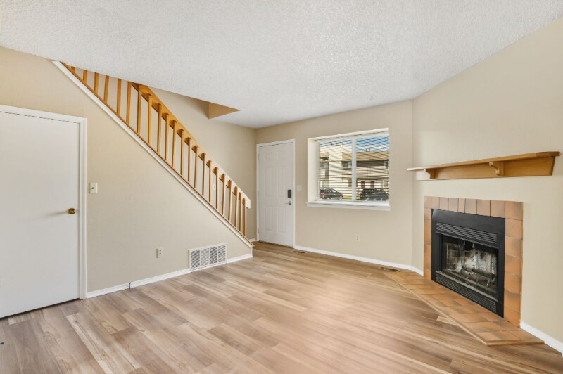 Building Photo - 1335 Soaring Eagle Dr