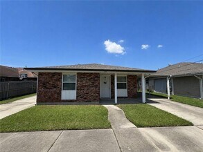 Building Photo - 2312 Stander Pl