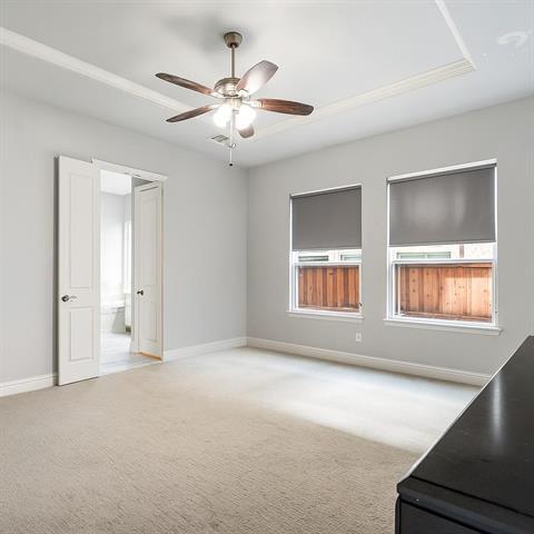 Building Photo - 12591 Royal Oaks Ln