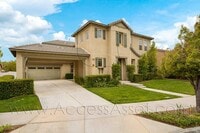 Building Photo - Stunning Luxury Living in Temecula | Expansive 4-Bedroom Masterpiece