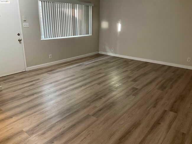 Building Photo - 1715 Magnolia Way