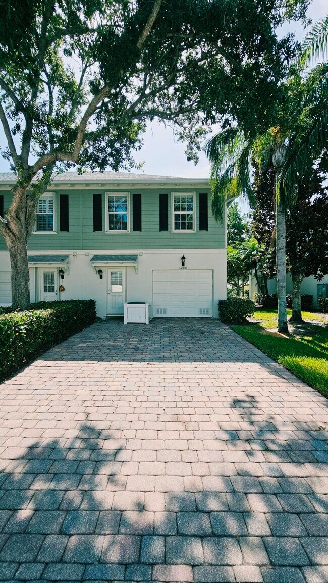Building Photo - 2868 W Community Dr