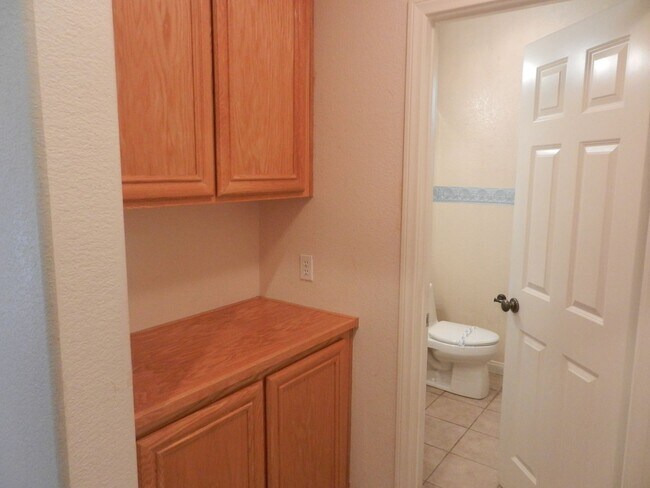 Building Photo - 3211 Rancho Quartillo