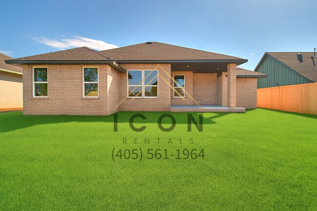 Building Photo - 8429 Stonewood Dr