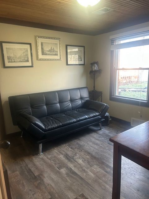 Building Photo - 13810 Byars Rd