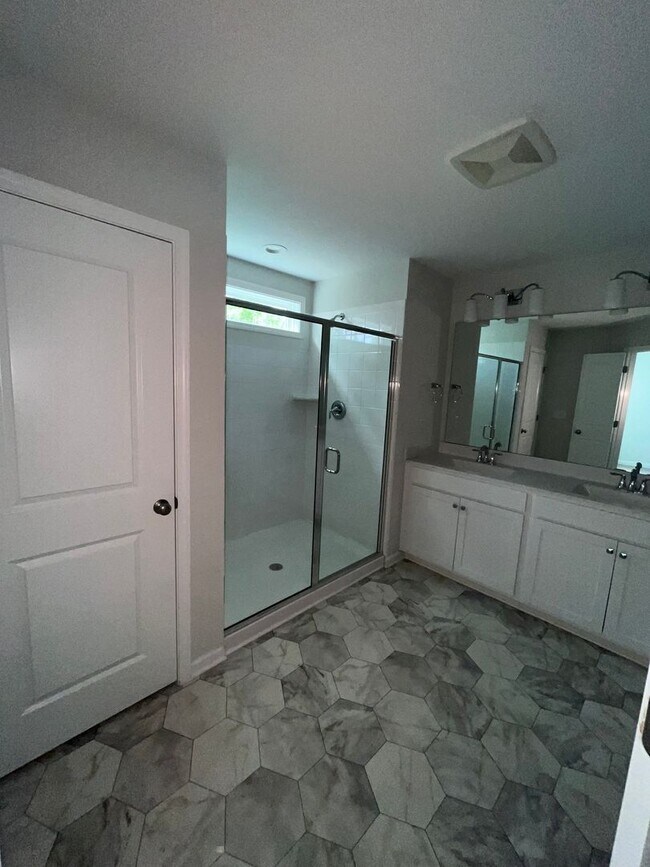Building Photo - Charming 3 Bedroom Home Located In Zebulon NC!!!