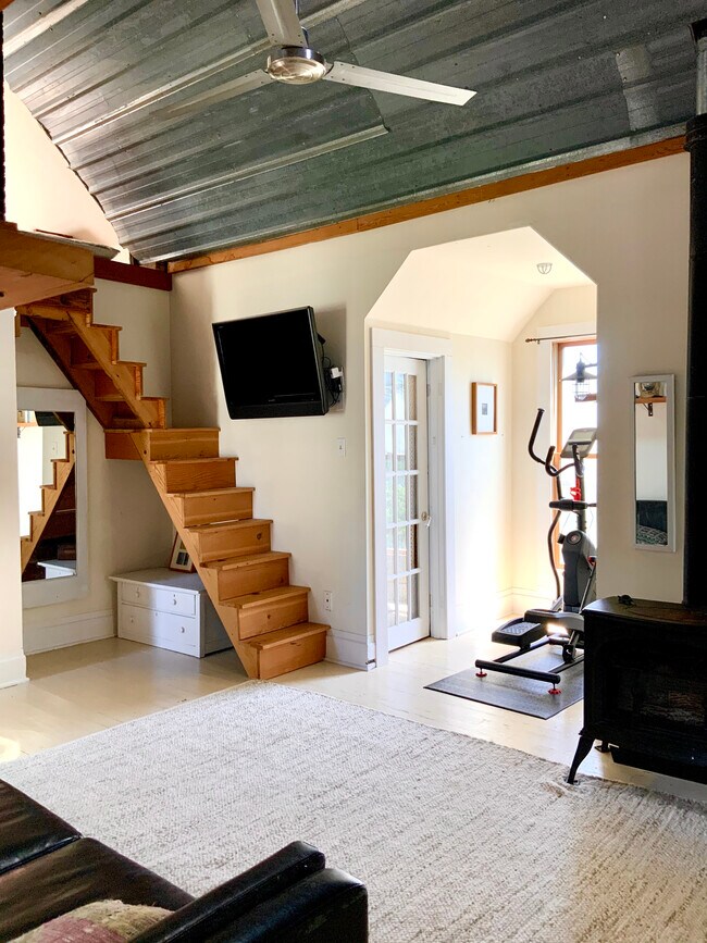 2nd floor living room - 4214 N Albina Ave