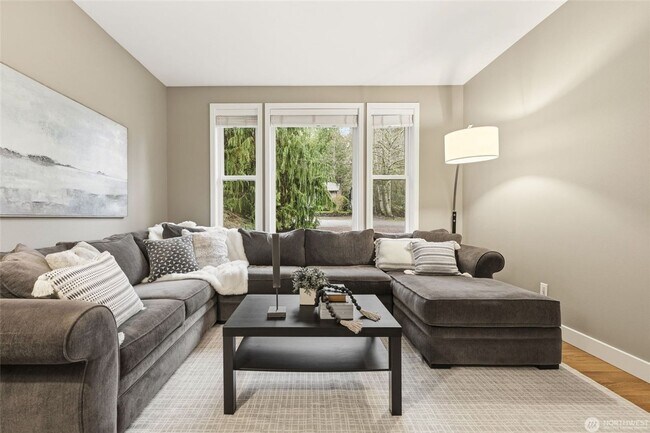 Building Photo - 3bd/2.25ba Duvall Home