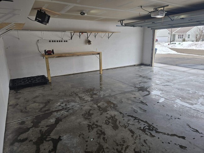 Building Photo - 1934 W 6th St