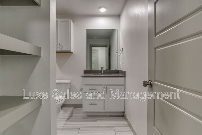 Building Photo - 7907 NW 135th Terrace