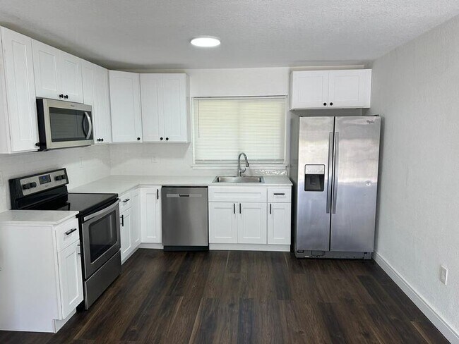 Building Photo - 2122 Mara Ct