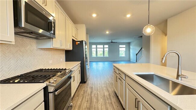 Building Photo - 54 Peeples Dr