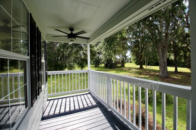 Building Photo - 3581 NW Bur Oak Pl