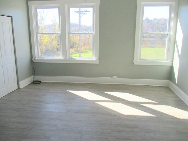 Building Photo - 328 Park Rd