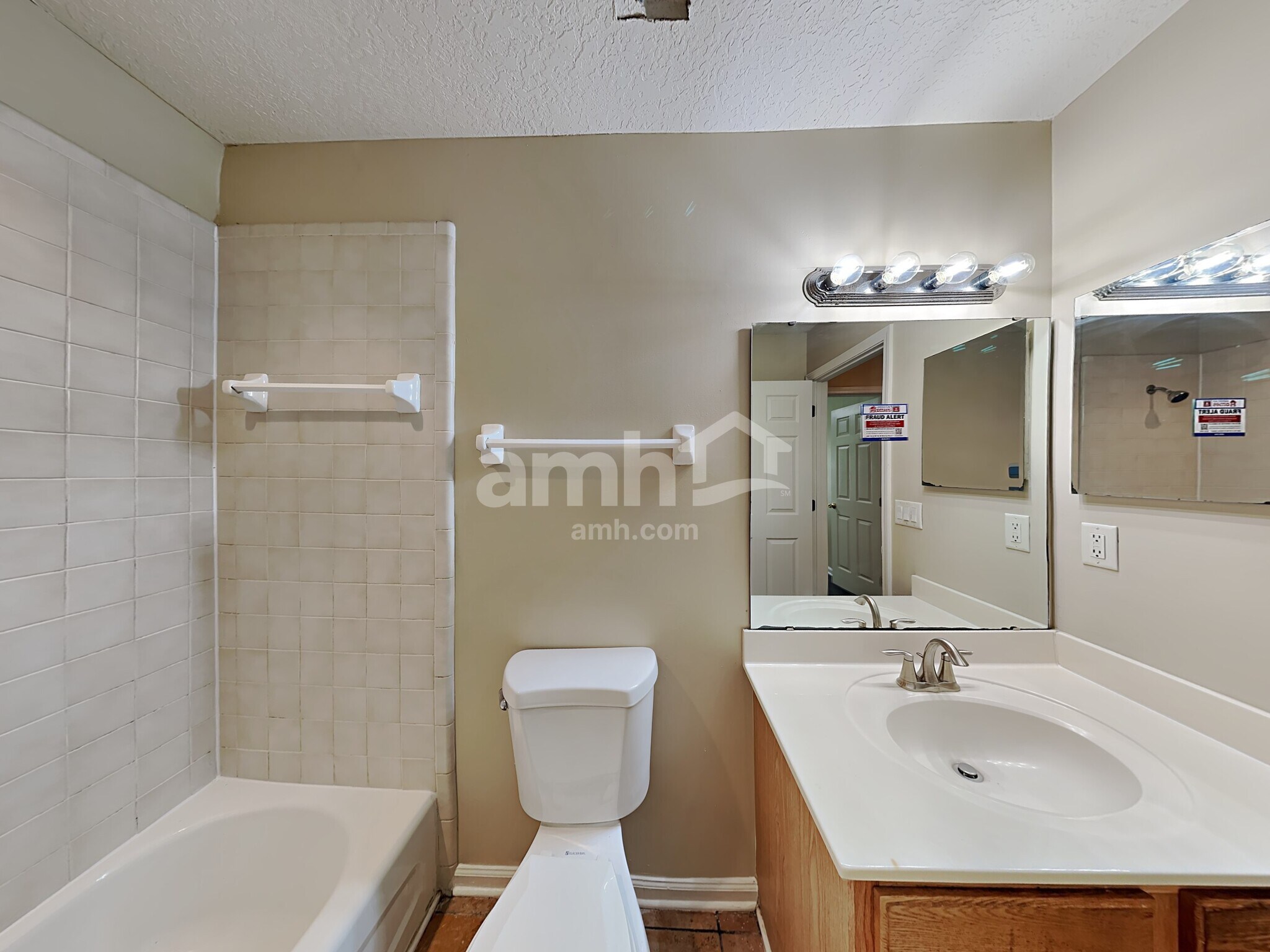 Building Photo - 10909 Acorn Park Ct
