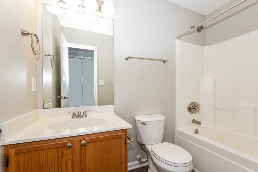 Building Photo - 12144 Stewarts Crossing Dr