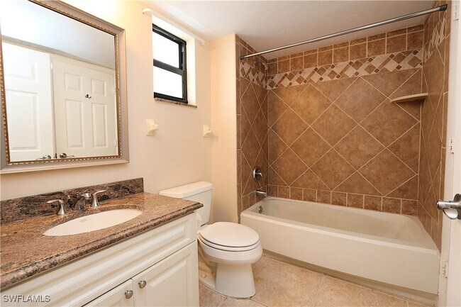 Building Photo - 1023 Anglers Cove