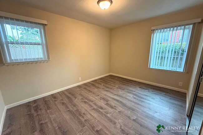 Building Photo - 2490 Fleetwood Dr