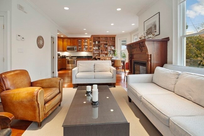 Building Photo - 53 Upland Rd