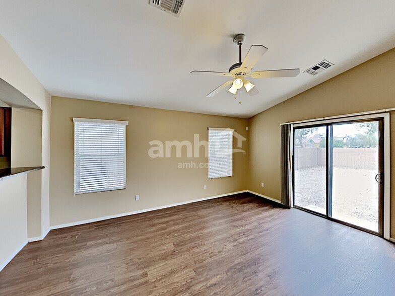 Building Photo - 5882 S 237th Ln
