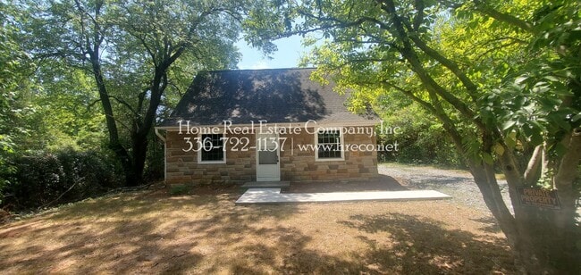 Primary Photo - 1013 Louise Rd