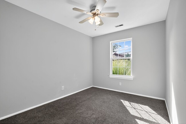 Building Photo - 803 Aberdeen Ln
