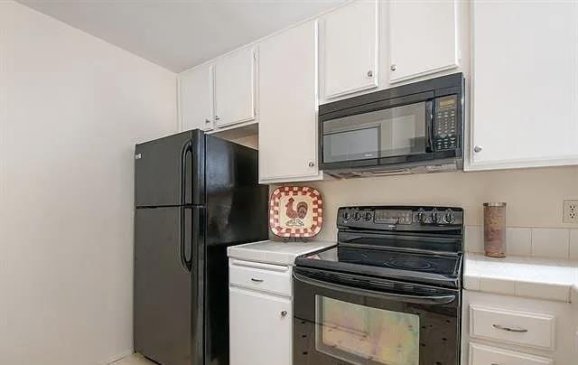 Building Photo - 4225 Porte de Palmas