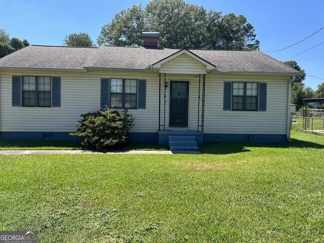 Primary Photo - 404 McArthur Blvd