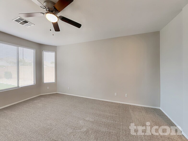 Building Photo - 13218 W Jacobson Dr