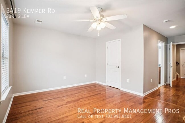 Building Photo - 3419 S Kemper Rd