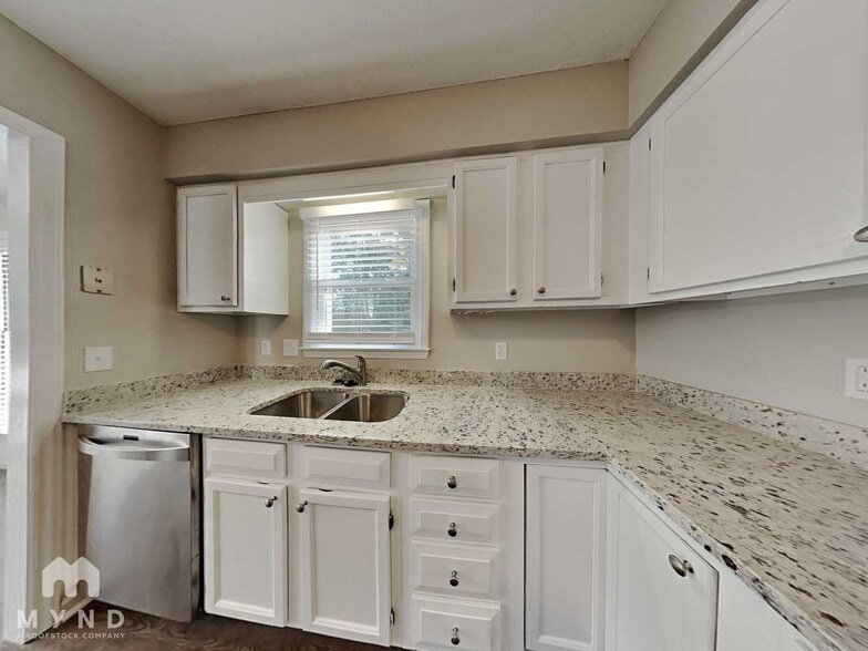 Building Photo - 202 Indian Springs Dr