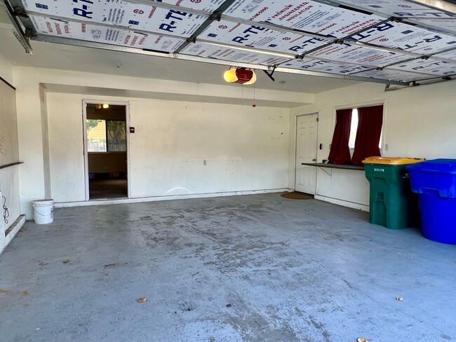 Building Photo - Lovely 4-Bedroom House in Lehi