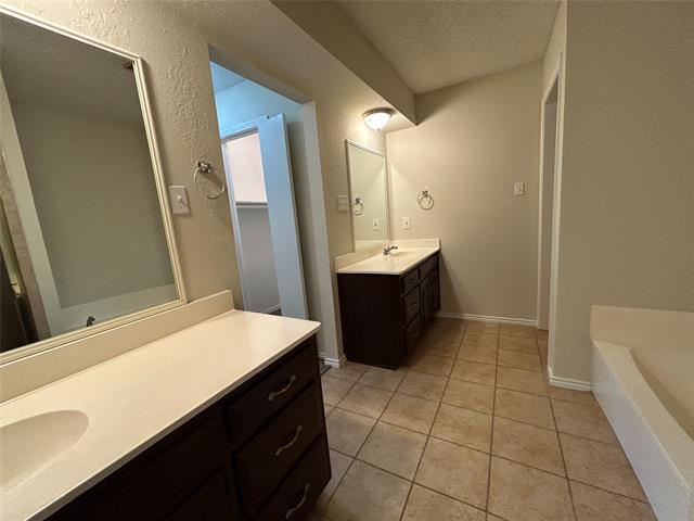 Building Photo - 7516 Woodhaven Dr