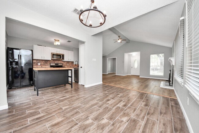 Building Photo - 22303 Acorn Chase Dr