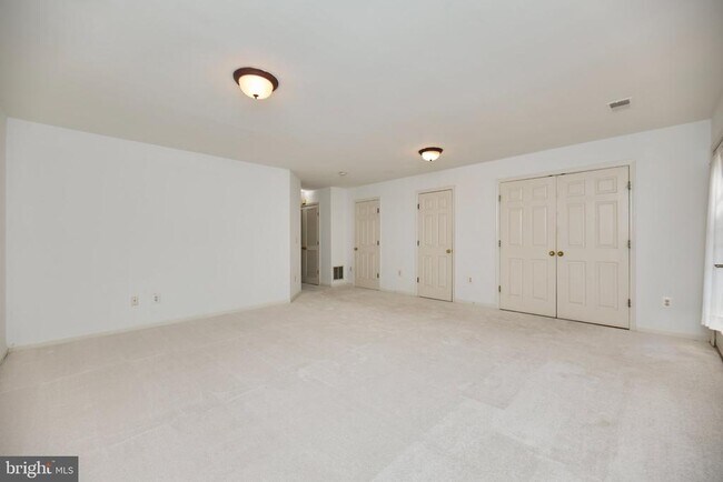 Building Photo - 11485 Carriage Gate Ct