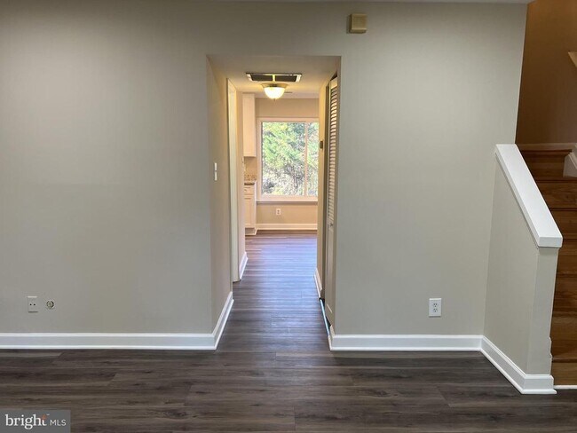 Building Photo - 1635 Westwind Way
