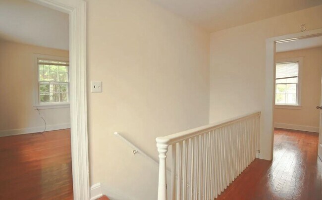 Building Photo - 506 14th St NW