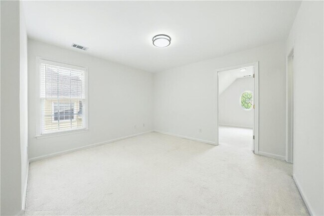 Building Photo - 12554 Huntington Trace