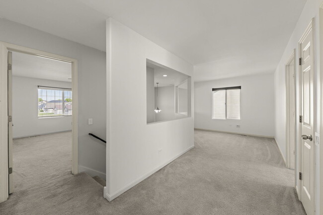Building Photo - 2430 Caton Crest Ct