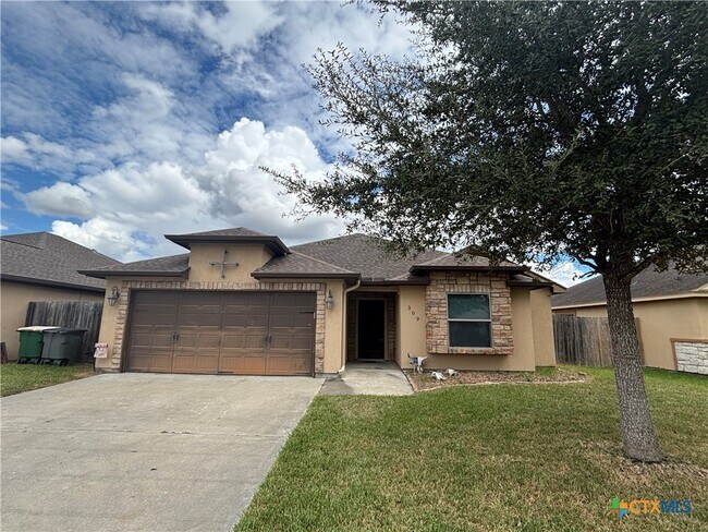 Primary Photo - 309 Tuscany Dr