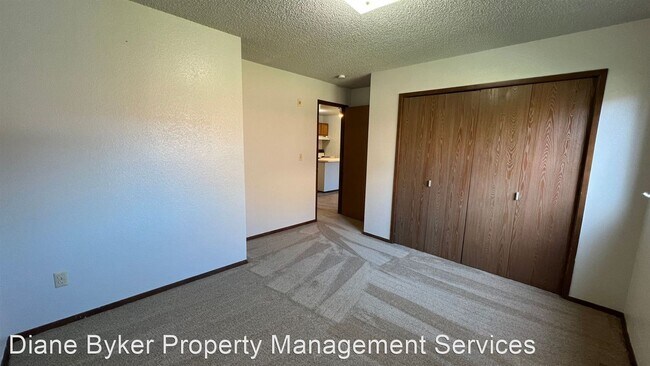 Building Photo - 1 br, 1 bath House - 10250 Jamestown Drive...