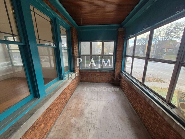 Building Photo - 1576 S Layton Blvd